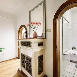 Stylish Homes Downtown Buda Ungheria
