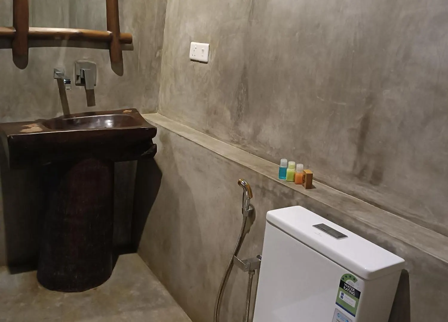 Negombo Boutique Villa 5*,